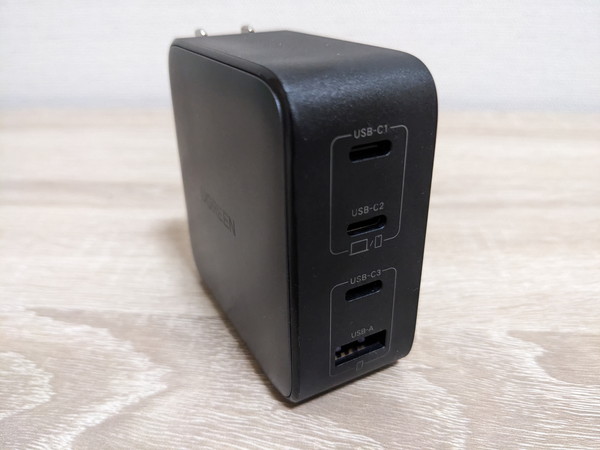 UGREEN Nexode 充電器 100W 4ポート 外観1